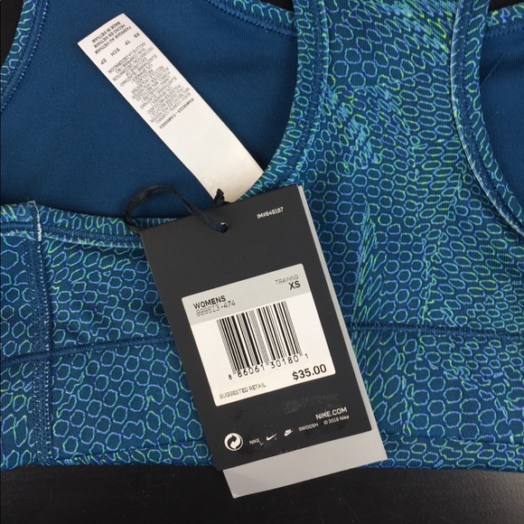 New With Tags Women's Nike Victory Sports Bra - Picture 3 of 3